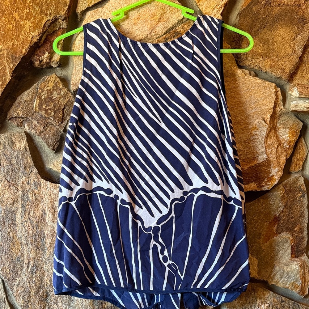 Lilly Pulitzer Navy and White Zebra Print Top